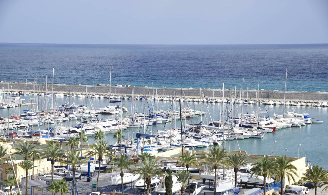 Sur Suites Palmeras 3 Фуeнхирола Екстериор снимка